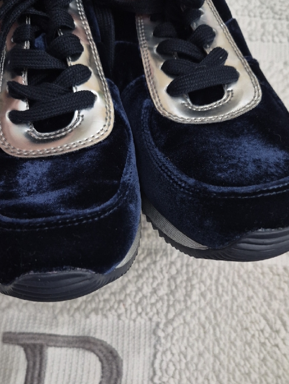 MICHAEL MICHAEL KORS Admiral Blue Velvet and Silver Accent Sneakers 8 - Picture 4 of 11